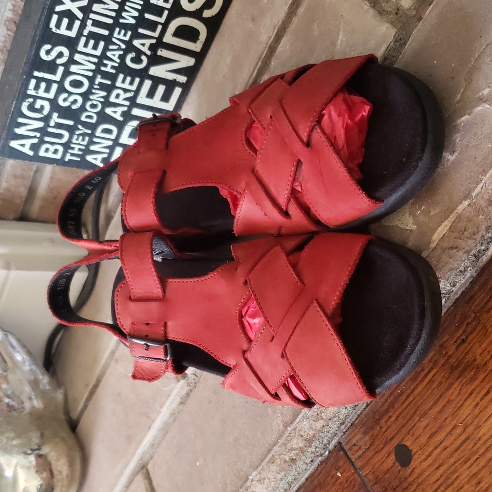 Mephisto Red Suede Sandals Size 9 - Picture 13 of 14